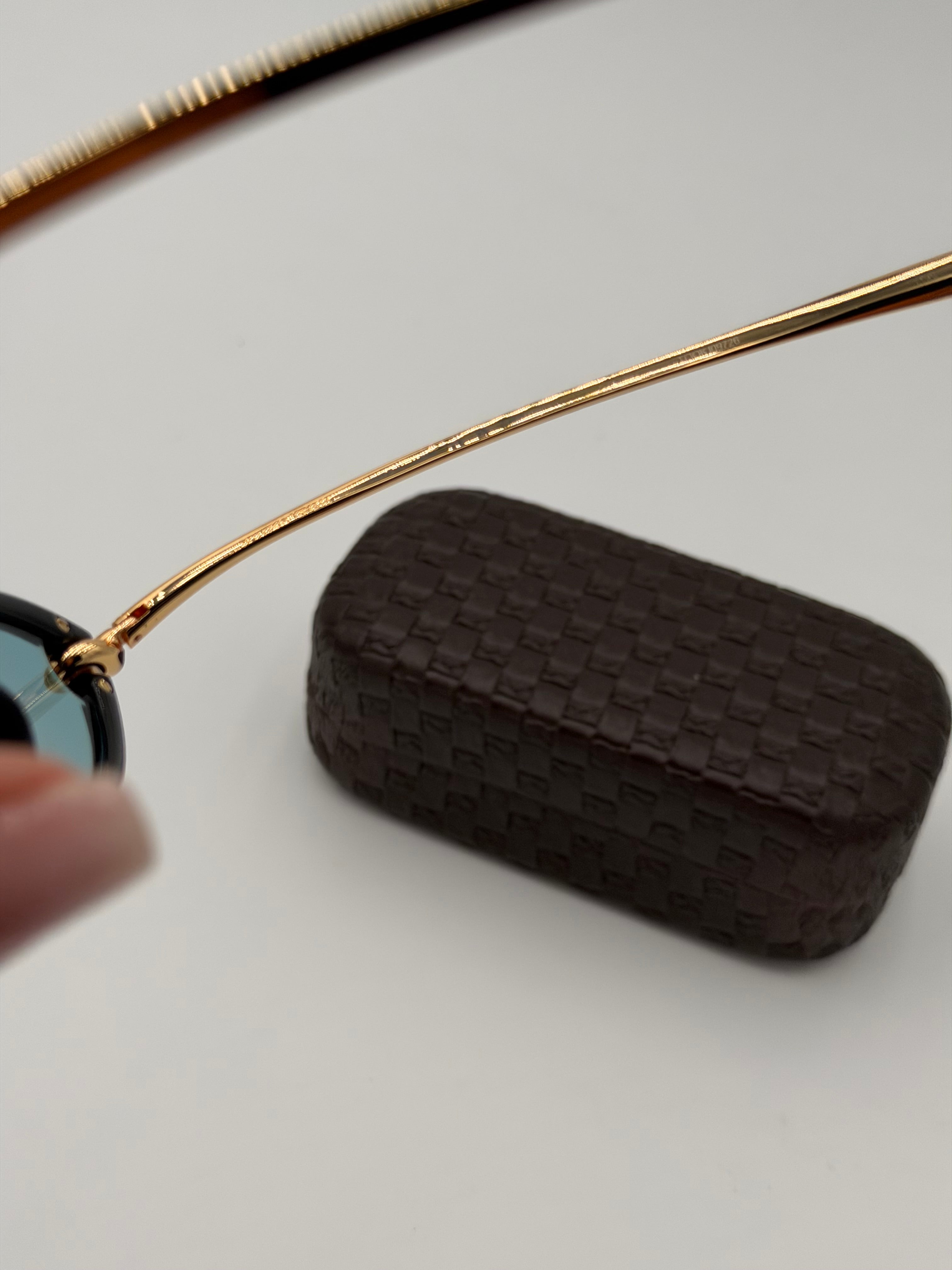 Occhiali bottega celeste