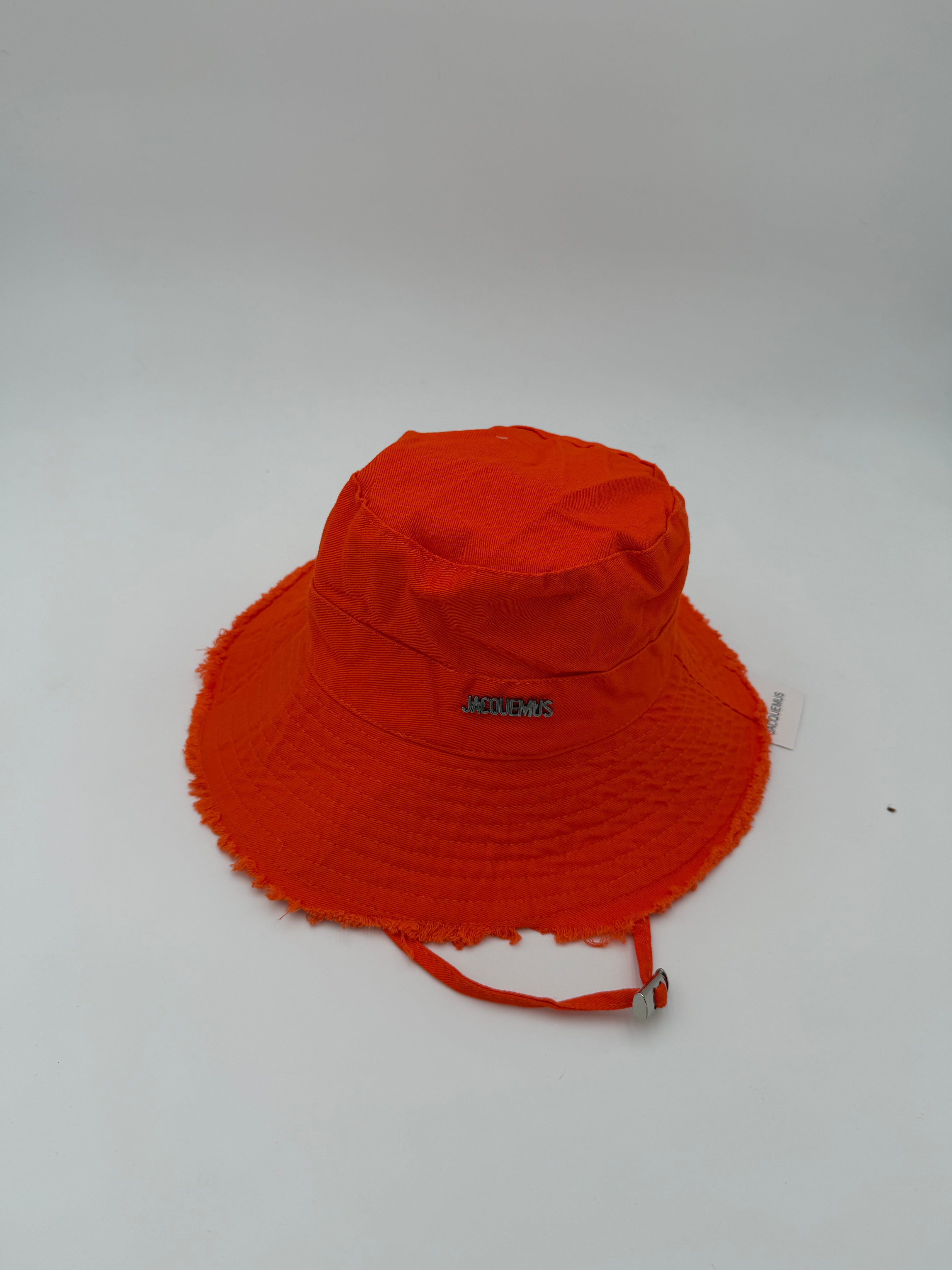 Cappello arancio